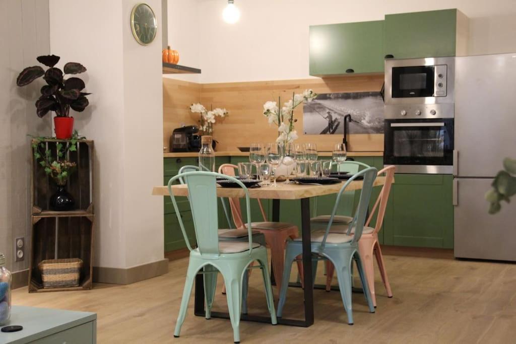 Apartamento Chez Franck Et Gisele LʼIsle-sur-la-Sorgue Exterior foto